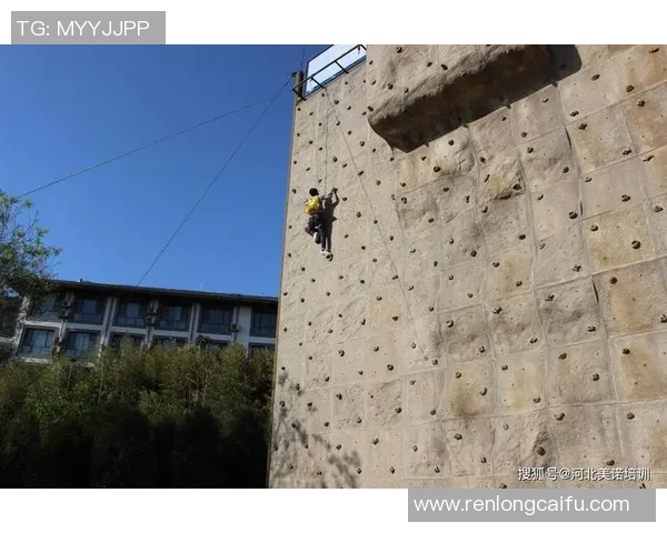 武汉攀岩队的团队协作与挑战精神探讨攀岩运动的魅力与成长