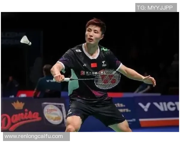 上海羽毛球队以53分领跑大师赛积分榜展现强劲实力