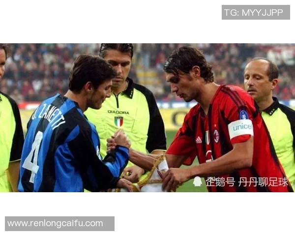 足球巨星化身老年球员挑战年轻队伍展现不老传奇风采